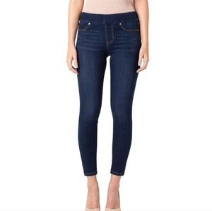 NWT! Liverpool Pull On Jeans